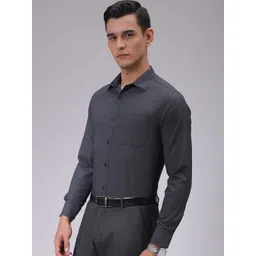 the indian garage co. x luxe Luxe by TIGC Men Cutaway Collar Solid Slim Fit Formal Shirt image 4