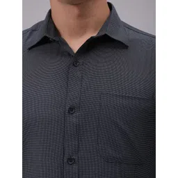 the indian garage co. x luxe Luxe by TIGC Men Cutaway Collar Solid Slim Fit Formal Shirt image 2