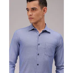 the indian garage co. x luxe Luxe by TIGC Men Cutaway Collar Solid Slim Fit Formal Shirt-picture-37