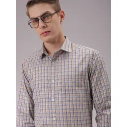 the indian garage co. x luxe Luxe by TIGC Men Cutaway Collar Vertical Striped Slim Fit Formal Shirt-picture-24