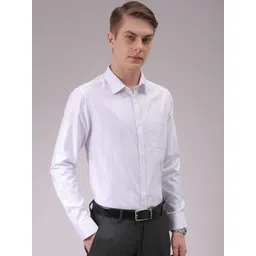 the indian garage co. x luxe Luxe by TIGC Men Cutaway Collar Vertical Striped Slim Fit Formal Shirt-picture-15