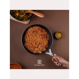 The Indus Valley Black Iron Wok (2.5 L) - Set of 1-picture-11