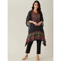 The Kaftan Company Black Embellished Kurta-picture-48