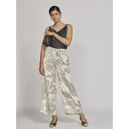 The Label Life Women Printed Straight Fit Trousers-picture-11
