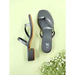 THE MADRAS TRUNK Striped Flatform Sandals-picture-26