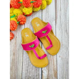 THE MADRAS TRUNK Women Kolhapuri One Toe Flats-picture-10