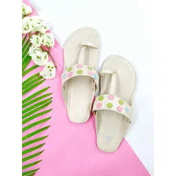 THE MADRAS TRUNK Women Printed One Toe Flats-picture-32