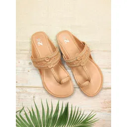 THE MADRAS TRUNK Women Printed One Toe Flats-picture-11