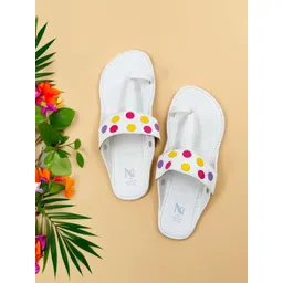 THE MADRAS TRUNK Women Printed Open Toe Kolhapuri Flats-picture-32