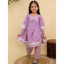 The Mom Store Girls Ethnic Motifs Printed Cotton Kurta with Trousers-picture-19