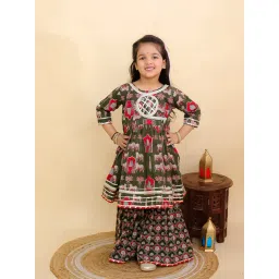 The Mom Store Girls Green Cotton Printed Kurta with Sharara Set-picture-26