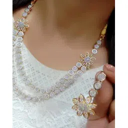 the pari Stone-Studded Layered Necklace-picture-22