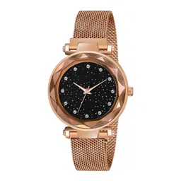 THE SHOPOHOLIC Women Embellished Dial & Bracelet Style Straps Analogue Watch Gold-12-picture-17