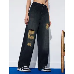 The Souled Store Women Baggy Mid-Rise Light Fade Stretchable Jeans-picture-38