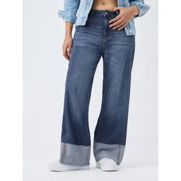 The Souled Store Women Straight Fit High-Rise Light Fade Cuffed Hem Jeans-picture-19