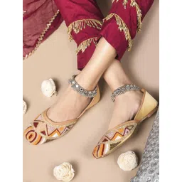 THE STHAPAK BLESS YOUR FEET Women Embellished Ethnic Mojaris Flats-picture-25