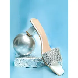 The White Pole Women's Green Casual Sandals-picture-27