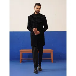 TheEthnic.Co Men Black Embroidered Sherwani Set-picture-10