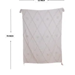 thegasbh White Cotton Hand Tufted 70X52 Inches Throw image 2