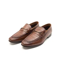 THOMAS CRICK Men Textured Formal Loafers-picture-29