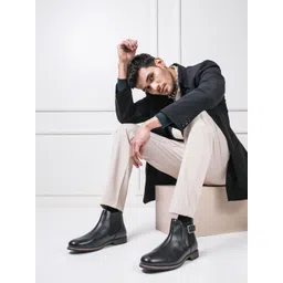 THOMAS CRICK Men Textured Leather Chelsea Boots-picture-28