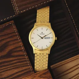 Titan Quartz Analog with Day and Date Silver Dial Stainless Steel Strap Watch for Men-picture-18