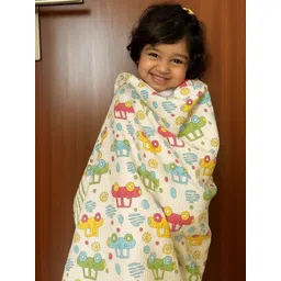 Tittertots Yellow & Cream-Coloured 1 Printed Cotton 210 GSM Bath Towel-image-29