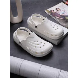 TOE CANDY Men Self Design Clogs-picture-13