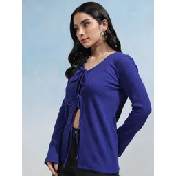 Tokyo Talkies Women Solid V-Neck Top image 4