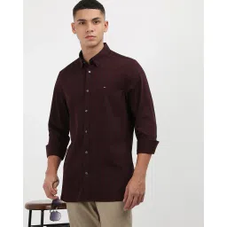 tommy hilfiger Men Striped Slim Fit Shirt with Cutaway Collar image 1