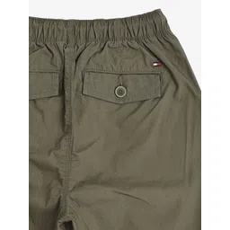 Tommy Hilfiger Europe Boys Pure Cotton Relaxed-Fit Mid-Rise Joggers image 4