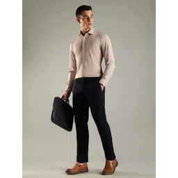 Tommy Hilfiger Men Slim Fit Solid Spread Collar Formal Shirt image 3