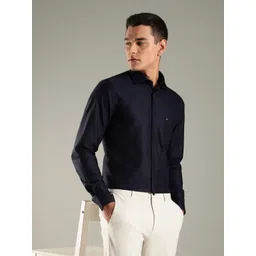 Tommy Hilfiger Men Slim Fit Solid Spread Collar Pure Cotton Formal Shirt-picture-17