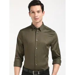 Tommy Hilfiger Men Spread Collar Solid Cotton Slim Fit Formal Shirt-picture-31