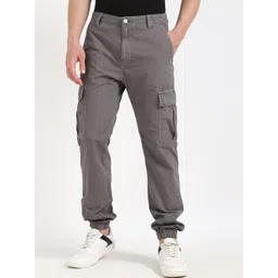 Tommy Hilfiger Men Straight Fit Mid-Rise Cargos Trousers-picture-18