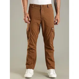 Tommy Hilfiger Men Straight Fit Mid-Rise Flat-Front Cotton Cargos Trousers-image-4