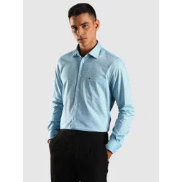 Tommy Hilfiger Self Design Spread Collar Cotton Formal Shirt-picture-15