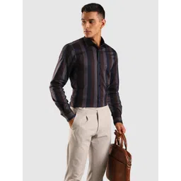 Tommy Hilfiger Striped Cotton Formal Shirt-picture-15