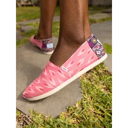TOMS Women Alpargata Cloudbound Arrows Printed Espadrilles-picture-28