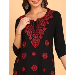 TOP N THREAD Floral Embroidered Chikankari Chikankari Kurti image 2