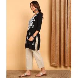 top n thread Women Chikan Embroidery, Embroidered, Self Design Viscose Rayon Straight Kurta image 3