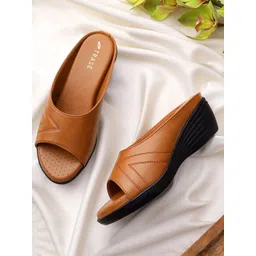 TRASE Wedge Sandals-picture-30