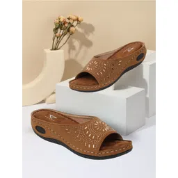 trase Women Flats Sandal-picture-21