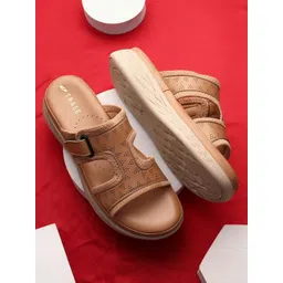 TRASE Women Open Toe Flats with Buckles-picture-21