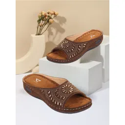 trase Women Soft Ortho Flats Sandal-picture-16