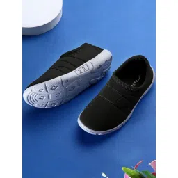 Trase Women's Black Walking Shoes-picture-40