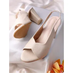 Trase Women's Cream Back Strap Sandals-picture-28