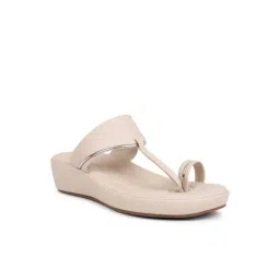 Trase Women's Cream Toe Ring Wedges-picture-33