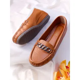 Trase Women's Tan Casual Loafers-picture-22