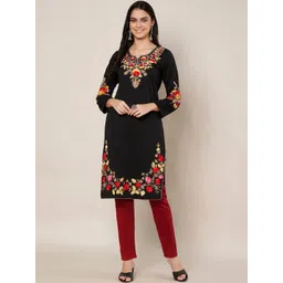 Trend Level Women Kashmiri Embroidered Woolen Kurta-picture-40